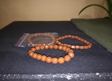 электронные наручные часы бишкек: Турманиевый браслет, бутылка для воды, расческа — 1