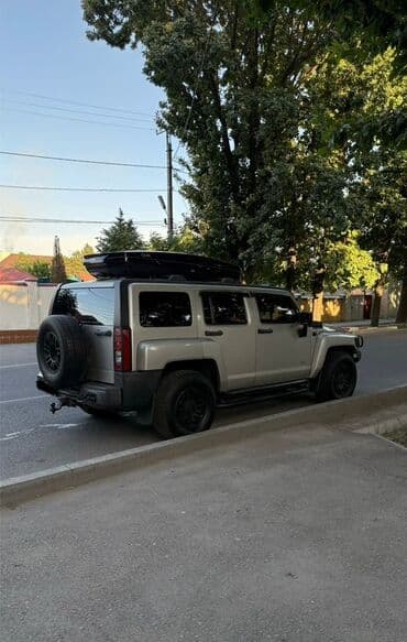 коробка на одиссей: Hummer H3 - это внедорожник с характерным дизайном, сочетающим в себе — 2