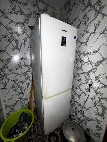 умный холодильник: Холодильник Samsung, Двухкамерный — 1