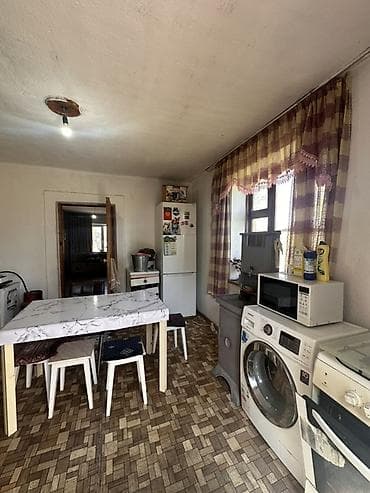 golden house: 📍В селе Кызыл-Туу продается дом на участке 14.5 соток. 🏡Дом без — 6