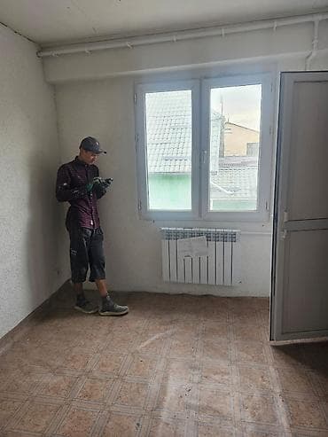 отдельный вход: Сдаем в аренду комнаты с евро ремонтом, удобная локация. Площадь — 7