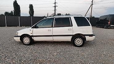 corolla runx: Mitsubishi Space Wagon: 1994 г., 1.8 л, Механика, Бензин, Минивэн — 10