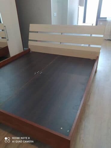 кровать бесплатно: Продам кровать ( без матраца), 2 тумбочки, комод, трюмо с зеркалом — 1
