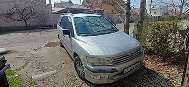 mitsubishi пикап: Mitsubishi Space Wagon: 1999 г., 2.4 л, Ручные, Бензин, Универсал — 3