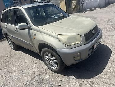 Toyota RAV4: 2003 г., Кроссовер