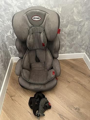 бустеры: Автокресло, цвет - Серый, Б/у — 3