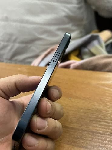 apple 13: IPhone 13, Б/у, 128 ГБ, Midnight, Кабель, 81 % — 4