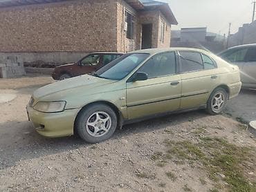 Обмен бар кошуп берем Акорд Форестер Мерс 210болсо жибергиле