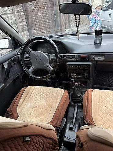 mazda 323 2003: Mazda 323: 1993 г., 1.6 л, Механика, Бензин, Седан — 7