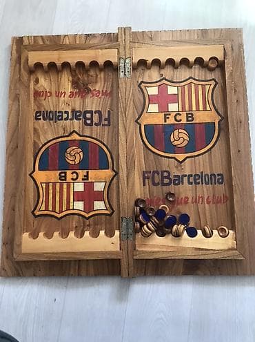 Нарды деревянные с эмблемой FC Barcelona. - Материал: массив дерева