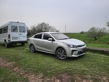 mini cuper: Kia Rio: 2017 г., Автомат, Бензин, Седан — 1