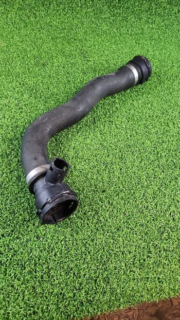 блок предохранителей: Патрубок Е60 е63 е65 N62 V8 1712 7 508 011 В отличном — 3