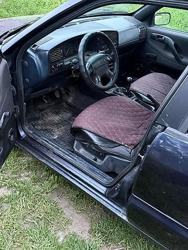 матар: Volkswagen Passat: 1993 г., 2 л, Механика, Бензин, Седан — 3