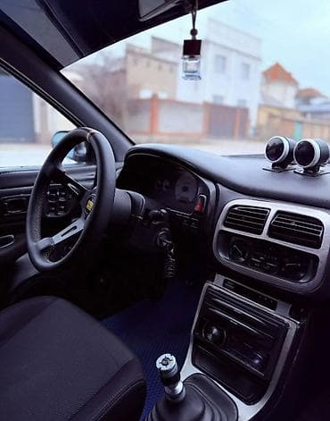 суббару импреза: Subaru Impreza: 1997 г., 2 л, Механика, Бензин, Седан — 9