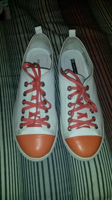 фирменная обувь из италии: Кроссовки, 37, Belletta, Б/у, цвет - Белый, Самовывоз — 1