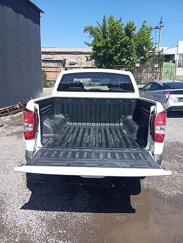 бампер w201: Ssangyong Musso: 2019 г., 2.2 л, Автомат, Дизель, Пикап — 3