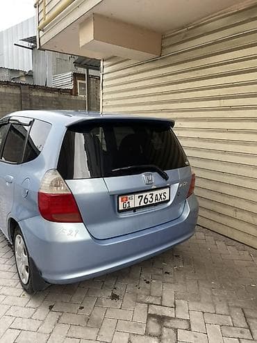 Honda Fit: 2002 г., 1.5 л, Автомат, Бензин, Хэтчбэк — 5