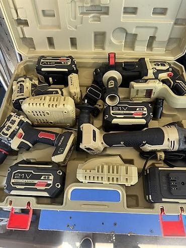 Набор аккумуляторного электроинструмента 21V в кейсе Состав набора: -