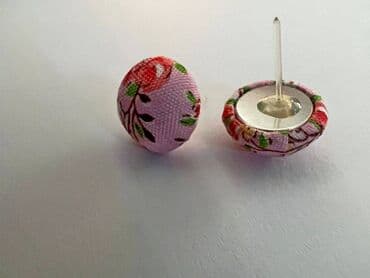 свадебные платья для покрытых: Очаровательные серёжки-пуговки НС с тканевым покрытием в шести — 5