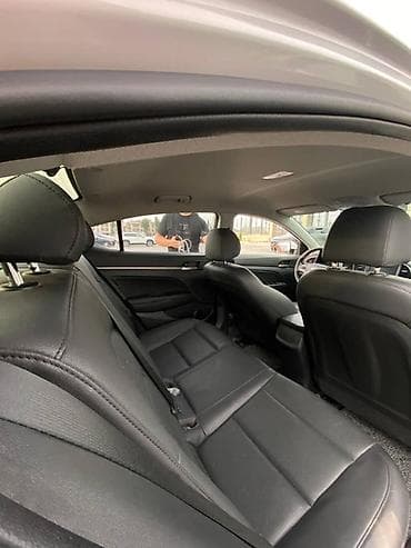 byd e3: Hyundai Elantra: 2018 г., 1.6 л, Автомат, Бензин, Седан — 9