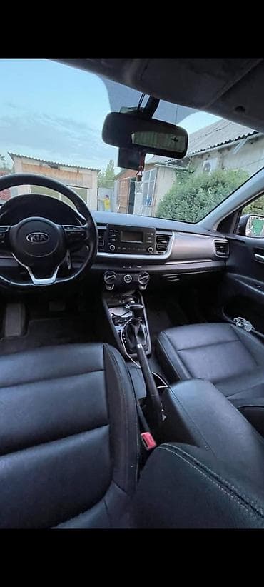 свет: Kia Stonic: 2018 г., 1.6 л, Автомат, Дизель, Кроссовер — 6