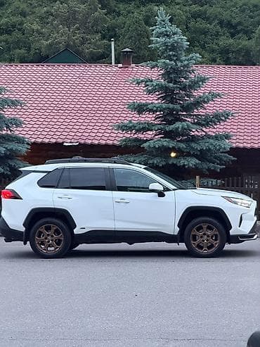 ravon spark: Toyota RAV4: 2023 г., 2.5 л, Автомат, Гибрид, Кроссовер — 7
