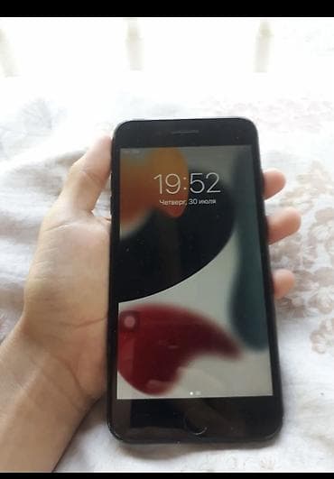 iphone 7 plis: **iPhone 7 Plus, чёрный** Смартфон Apple в чёрном цвете с большим — 1