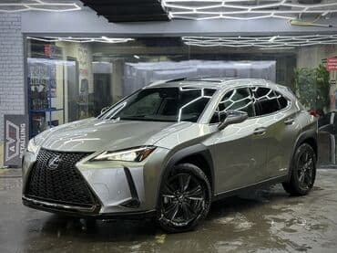 Lexus : 2019 г., 2 л, Гибрид, Хэтчбэк