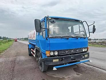 215 65 16 с: Поливомоечный автомобиль FAW (с цистерной) - Назначение: полив дорог — 1