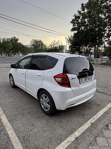авто лизинг фит: Honda Fit: 2011 г., 1.4 л, Вариатор, Бензин, Хэтчбэк — 4