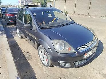 Ford Fiesta: 2008 г., 1.4 л, Механика, Бензин, Хэтчбэк