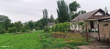 дом сатылат бишкек: Дом с большим приусадебным участком и хозяйственными постройками. - — 1