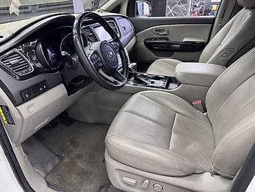 лобов: Kia Carnival: 2019 г., 2.2 л, Автомат, Дизель, Минивэн — 8