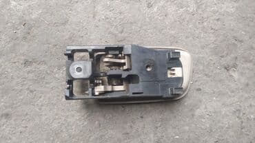 запчасти на тойоту ипсум в бишкеке: Toyota Ipsum 99г ручка двери внутренняя, Тойота Ипсум дверная ручка — 3