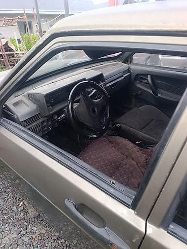 старый автомобиль: ВАЗ (ЛАДА) 21099: 1994 г., Механика, Бензин, Седан — 5