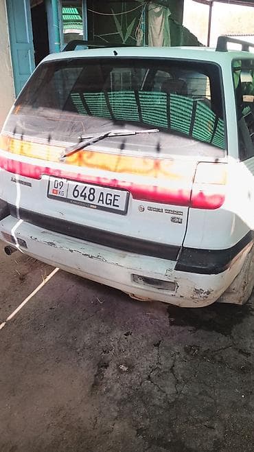 домик на колесиках: Mitsubishi Space Wagon: 1993 г., 2 л, Ручные, Бензин, Универсал — 6