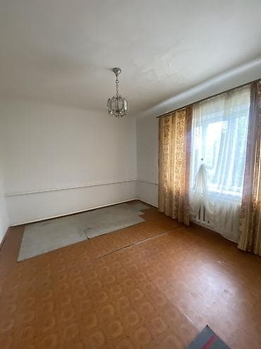 браво вип городок: Продается дом 🏡 под бизнес в городе Чолпон-Ата, (Бактуу Долоноту) — 2