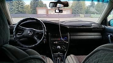 Audi: Audi 100: 1993 г., 2.3 л, Механика, Бензин, Седан — 4