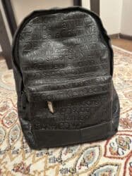 фудболка шорта: Продаю рюкзак От Celvin Klein Jeans В черном цвете Универсальный — 5