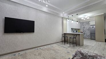 сдам 2 комнатную квартиру без посредников рядом просп. жибек жолу, бишкек: 2 комнаты, Собственник, Без подселения, С мебелью полностью — 7