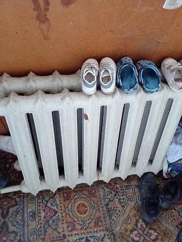 Продаю батареи чугун 8 и 10 секции