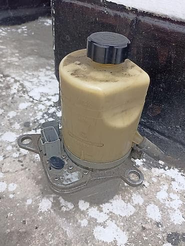 гур насос 211: Гидроусилитель Ford 2010 г., Б/у — 3