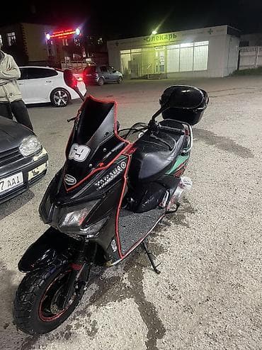 кабина мото: Тип скутера Yamaha, 150 куб. см, Бензин, Б/у — 10