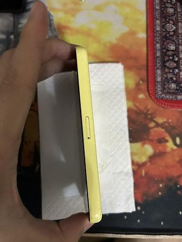 сколько стоит айфон 5с: IPhone 5c, Желтый — 4