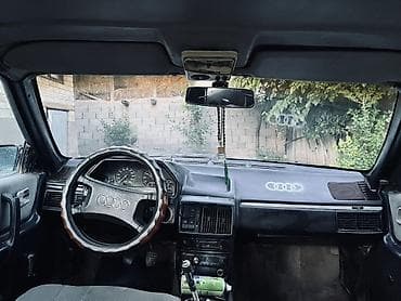 мерседес бенц с: Audi 100: 1984 г., Седан — 5