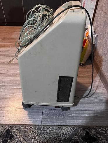 Корректоры осанки: Кислородный концентратор Yuwell 7F-10 Б/У. - Производительность: до — 3