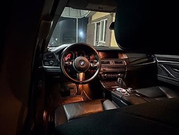 Транспорт: BMW 5 series: 2012 г., 3 л, Типтроник, Бензин, Седан — 5