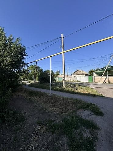 вагон на калесах: Срочно продаётся уютный и тёплый дом барачного типа в спокойном тихом — 2