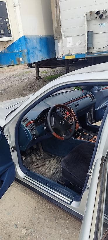 mers e124: Mercedes-Benz E-Class: 1999 г., 2.4 л, Механика, Бензин, Седан — 2