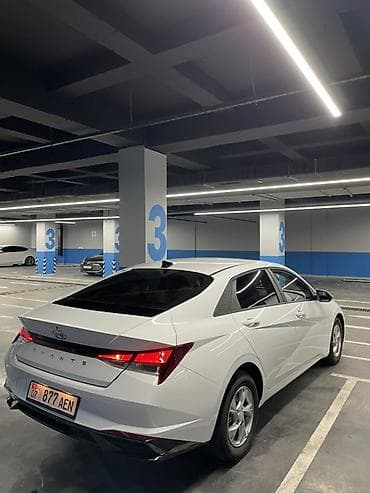 Транспорт: Hyundai Elantra: 2020 г., 1.6 л, Автомат, Бензин, Седан — 5